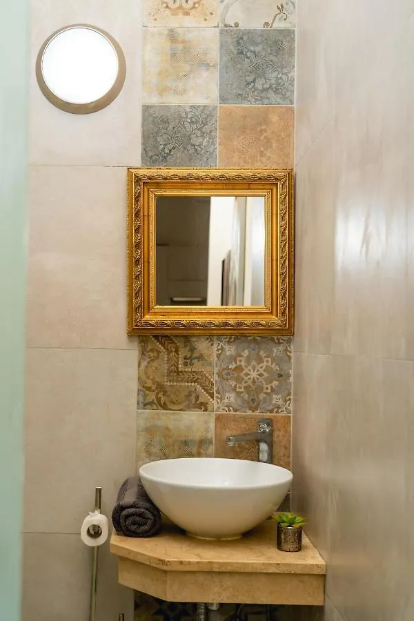 Unique 1 Bedroom In Hearth Of Old City Valetta Valletta