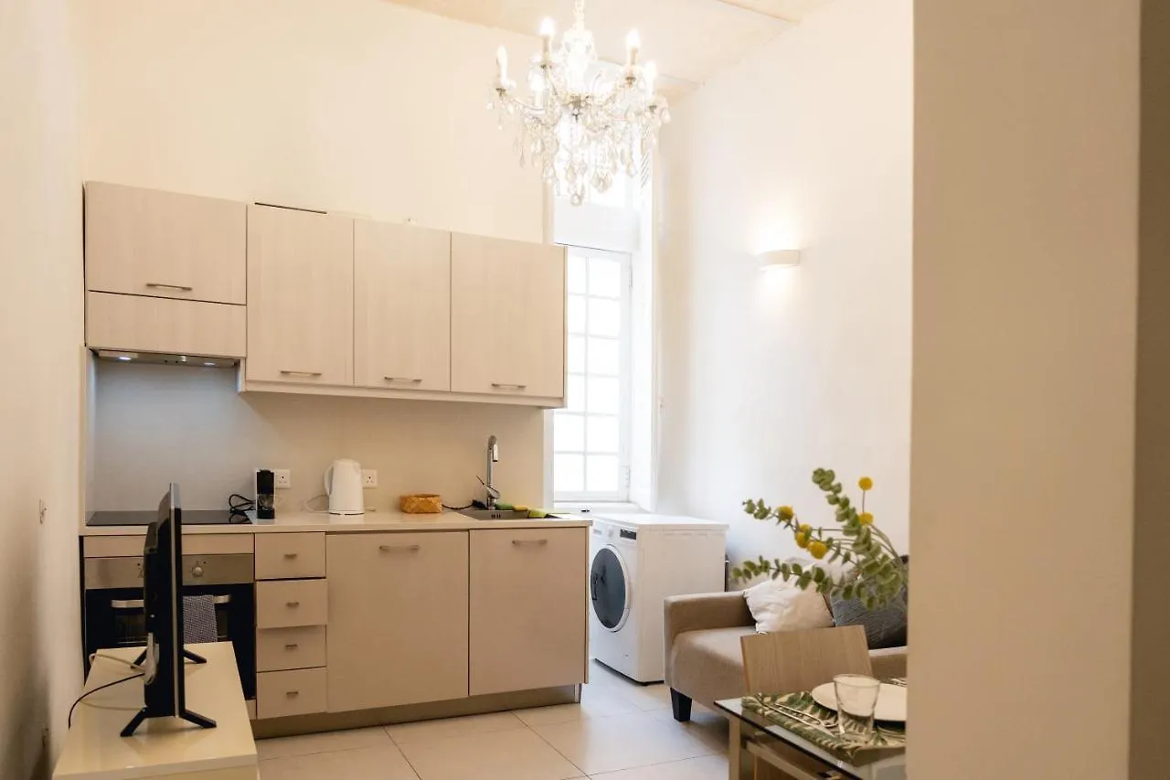 Unique 1 Bedroom In Hearth Of Old City Valetta Valletta Apartment